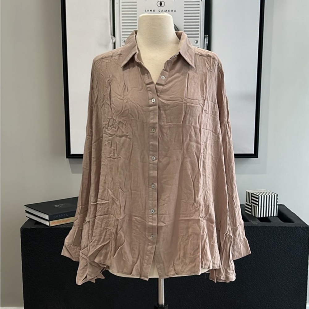 BRAND NEW! Taupe, Button Down W/ Ruffled Back, Large, MittoShop